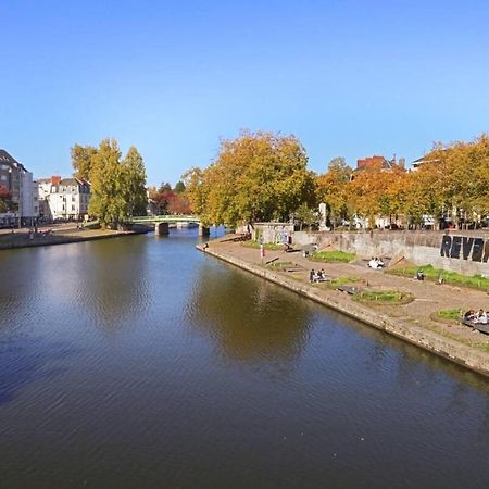 Bright Apartment With Large Terrace Nantes Esterno foto