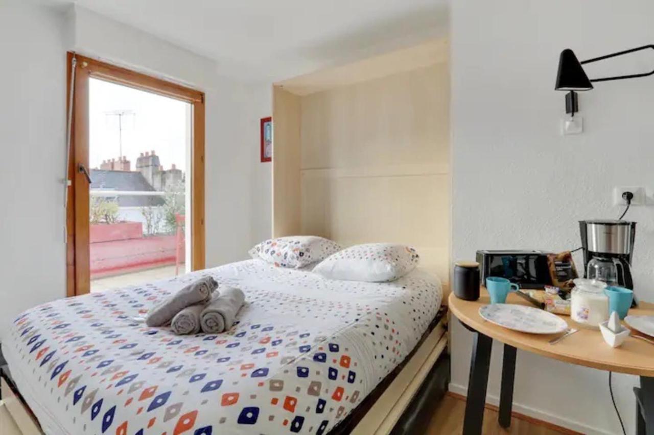 Bright Apartment With Large Terrace Nantes Esterno foto