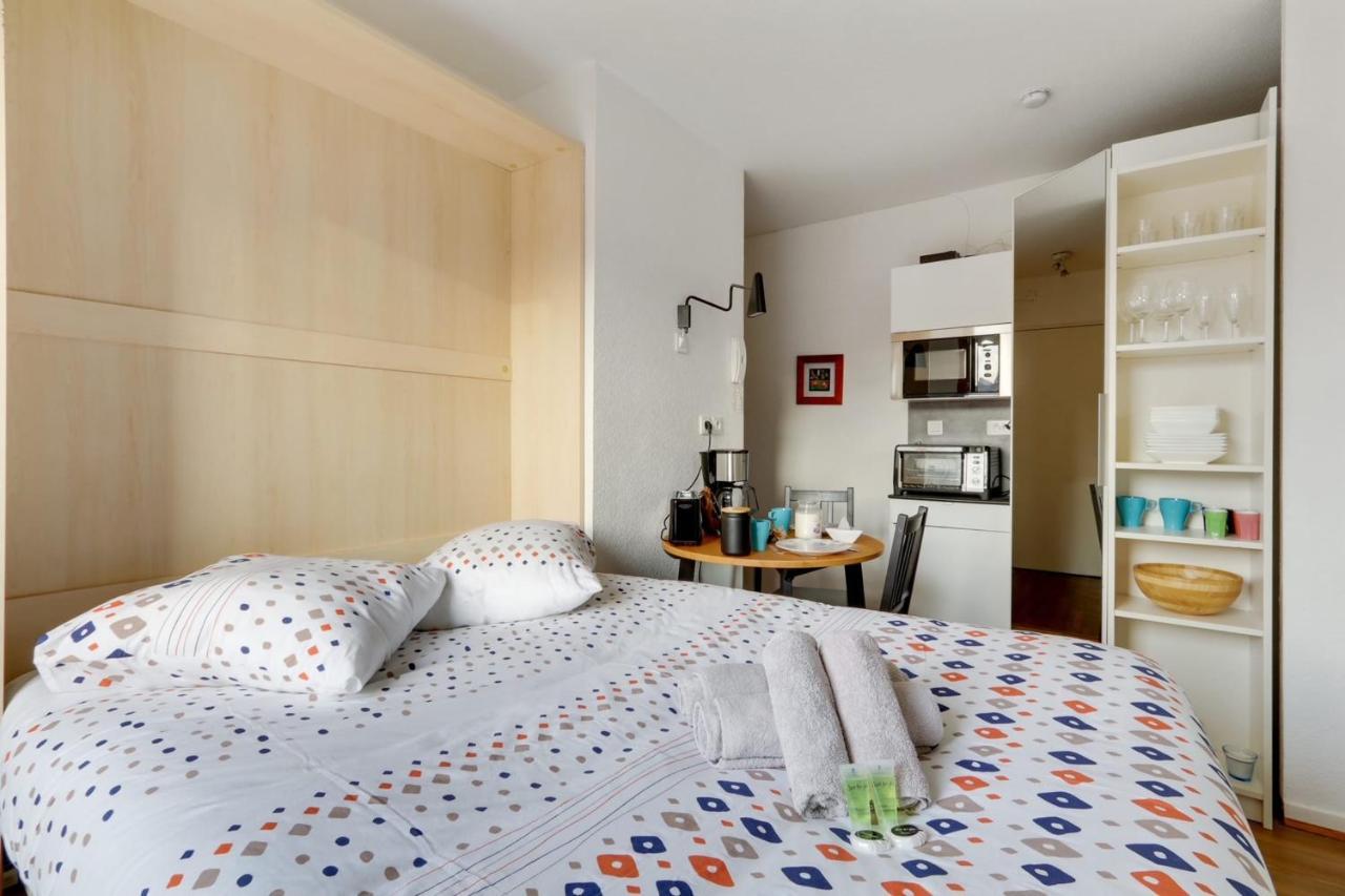 Bright Apartment With Large Terrace Nantes Esterno foto
